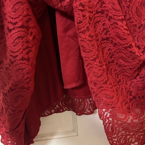 Indigo Soul Red Lace Paisley 3/4 Length Sleeve Lined Blouse 2X shark bite hem - Picture 4 of 8